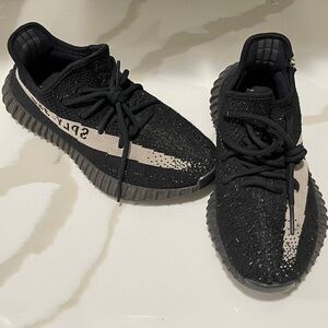 Adidas Yeezy boost 350 V2 core black white M6/W 7.5